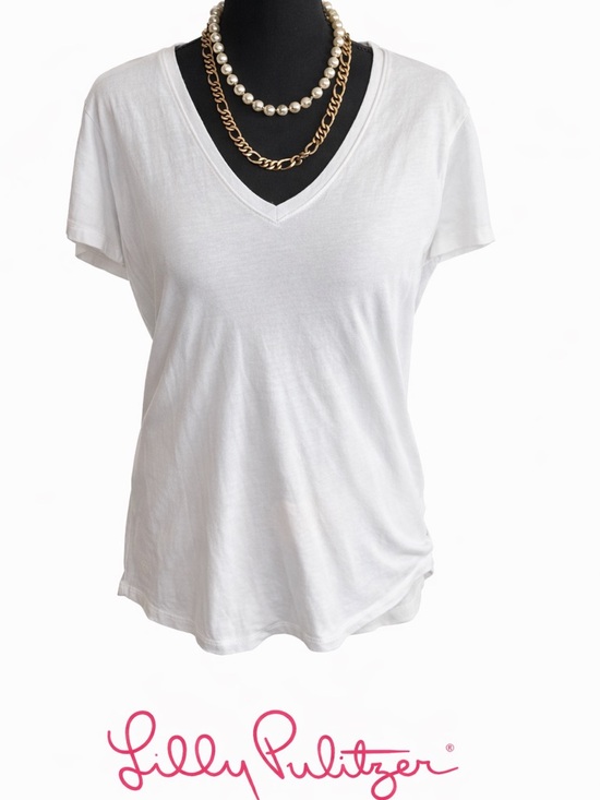 Lilly Pulitzer Tops - Lilly Pulitzer White Meredith Tee